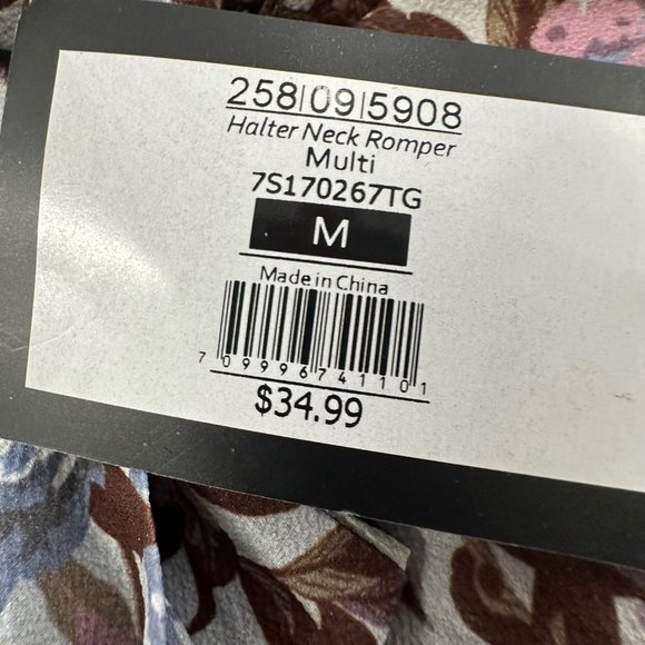 Love @ First Sight Floral Romper Medium Brand New Sleeveless Flowy Pleated Top P - Picture 12 of 15